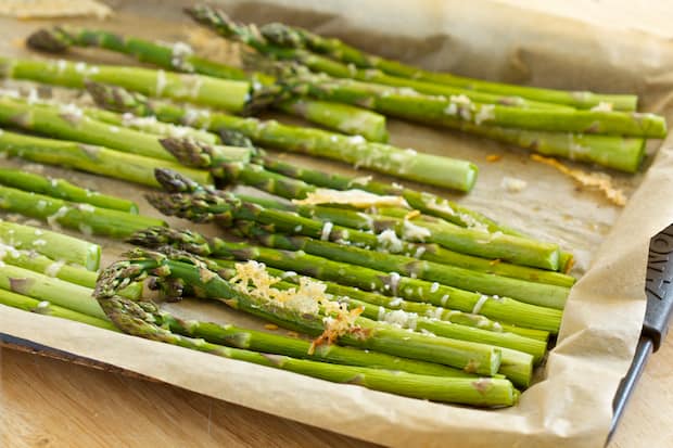 Roasted Parmesan Asparagus | Get Inspired Everyday! 