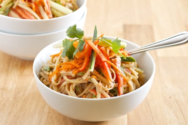 Sesame Noodles with Fresh Vegetables | Get Inspired Everyday! 