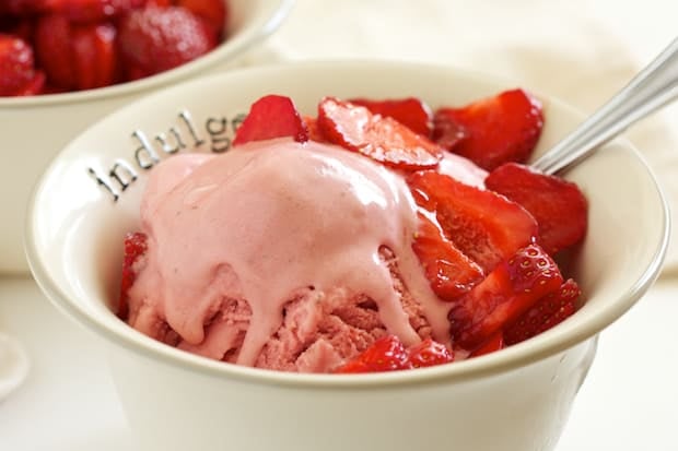Strawberry Cheesecake Ice Cream | Get Inspired Everyday!