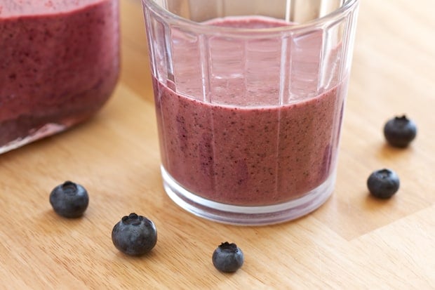 Blueberry Peaches and Cream Smoothie | Get Inspired Everyday! 