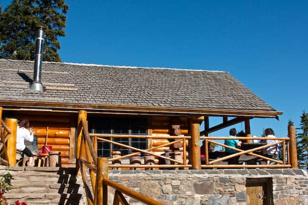 Lake Agnes Teahouse Hike | Get Inspired Everyday! 