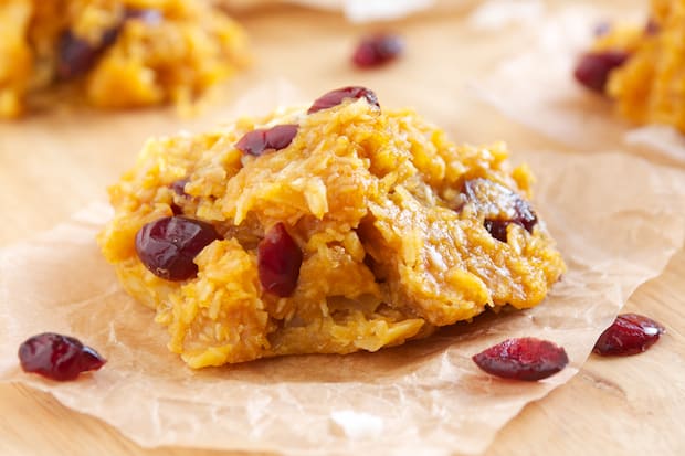 Pumpkin Spice Cranberry No-Bake Cookies | Get Inspired Everyday!