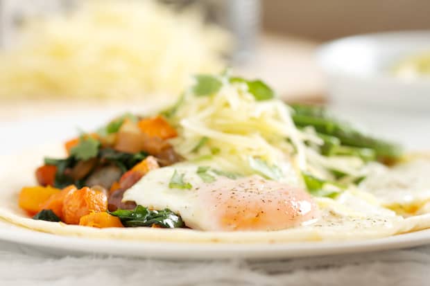 Roasted Butternut & Kale Breakfast Wrap | Get Inspired Everyday! 