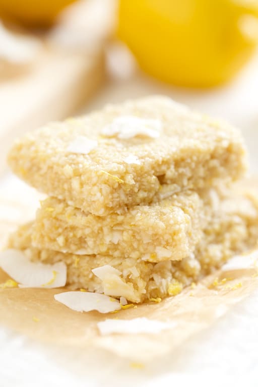 Lemon Meringue Pie Energy Bars | Get Inspired Everyday! 