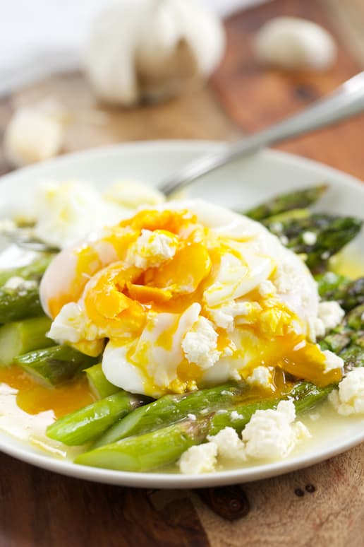 Roasted Asparagus with Lemon Feta Vinaigrette | Get Inspired Everyday! 