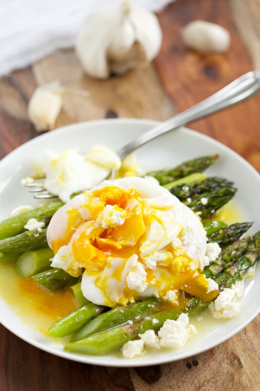Roasted Asparagus with Lemon Feta Vinaigrette | Get Inspired Everyday! 