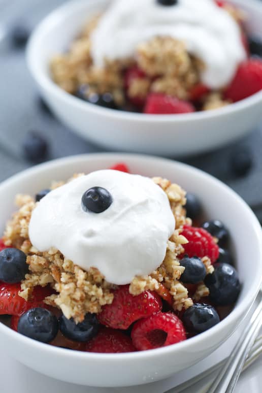 No-Bake Triple Berry Crisp | Get Inspired Everyday! 