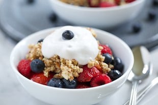 No-Bake Triple Berry Crisp | Get Inspired Everyday! 