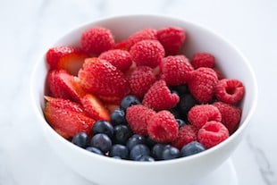 No-Bake Triple Berry Crisp | Get Inspired Everyday! 