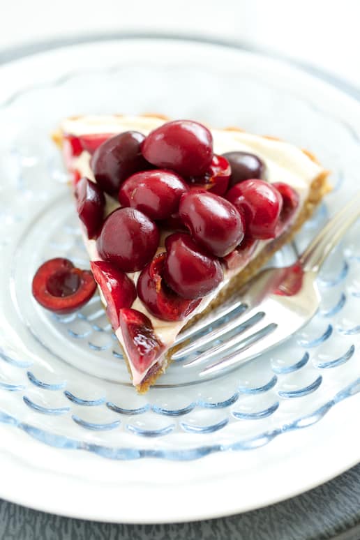 Cherry Cheesecake Cookie Tart | Get Inspired Everyday! 