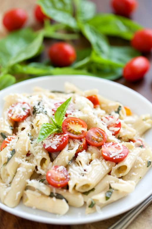 Summertime Penne with Fresh Corn, Tomatoes, and Basil | Get Inspired Everyday! 
