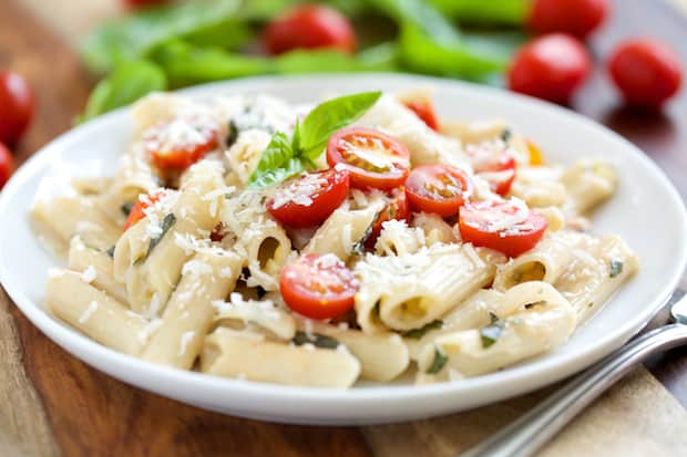 Summertime Penne with Fresh Corn, Tomatoes, and Basil | Get Inspired Everyday! 