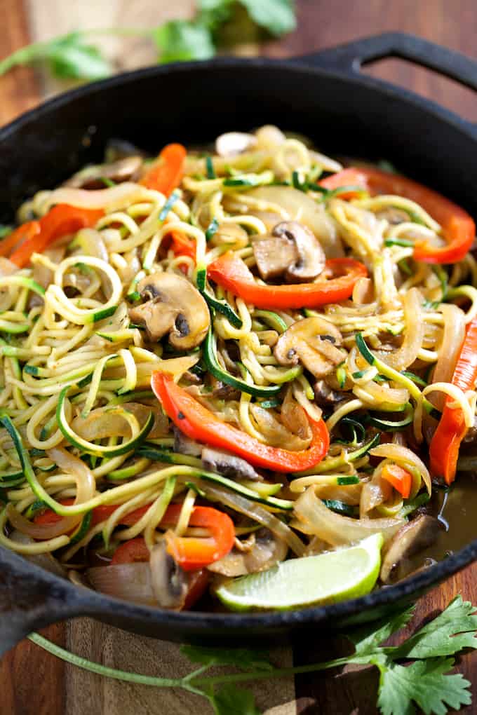 Veggie Fajita Noodles | Get Inspired Everyday! 