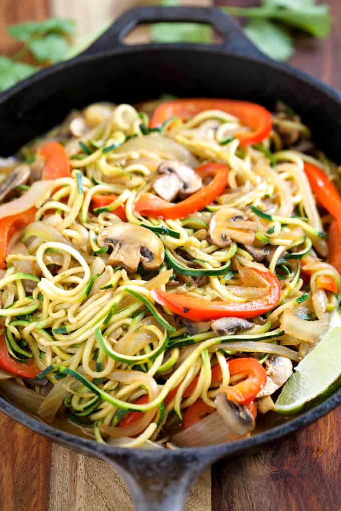 Veggie Fajita Noodles | Get Inspired Everyday! 