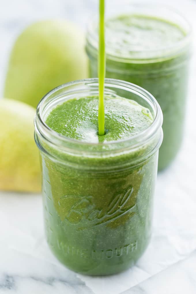 Ginger Pear Green Smoothie | Get Inspired Everyday!