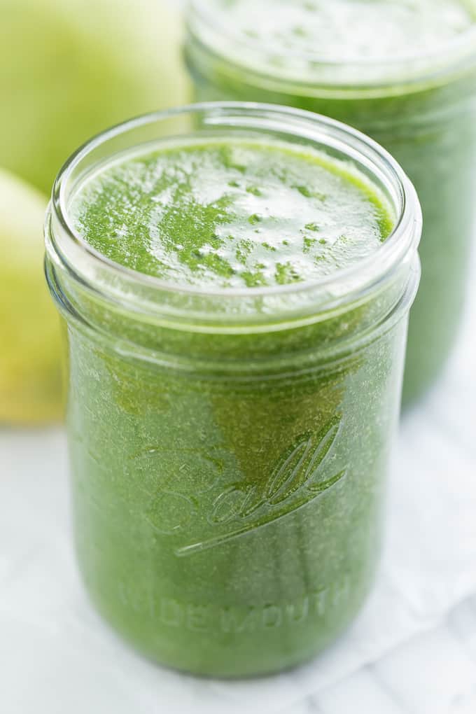 Ginger Pear Green Smoothie | Get Inspired Everyday!