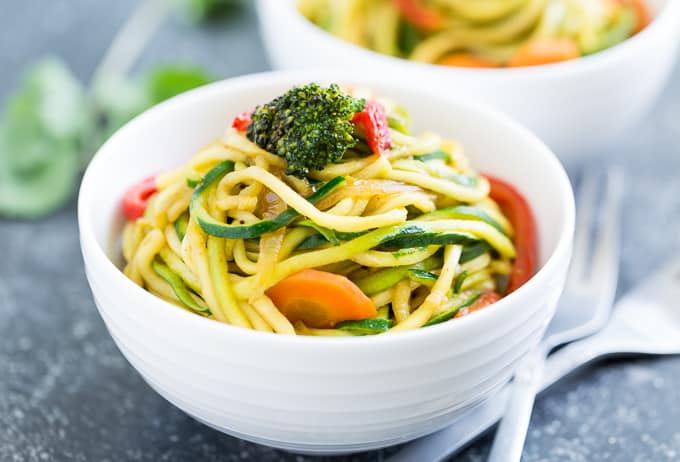 Thai Stir Fried Curry Zucchini Noodles | Get Inspired Everyday!