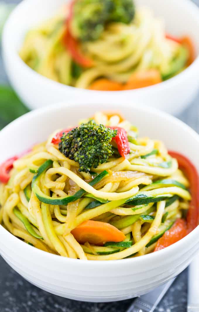 Thai Stir Fried Curry Zucchini Noodles | Get Inspired Everyday!