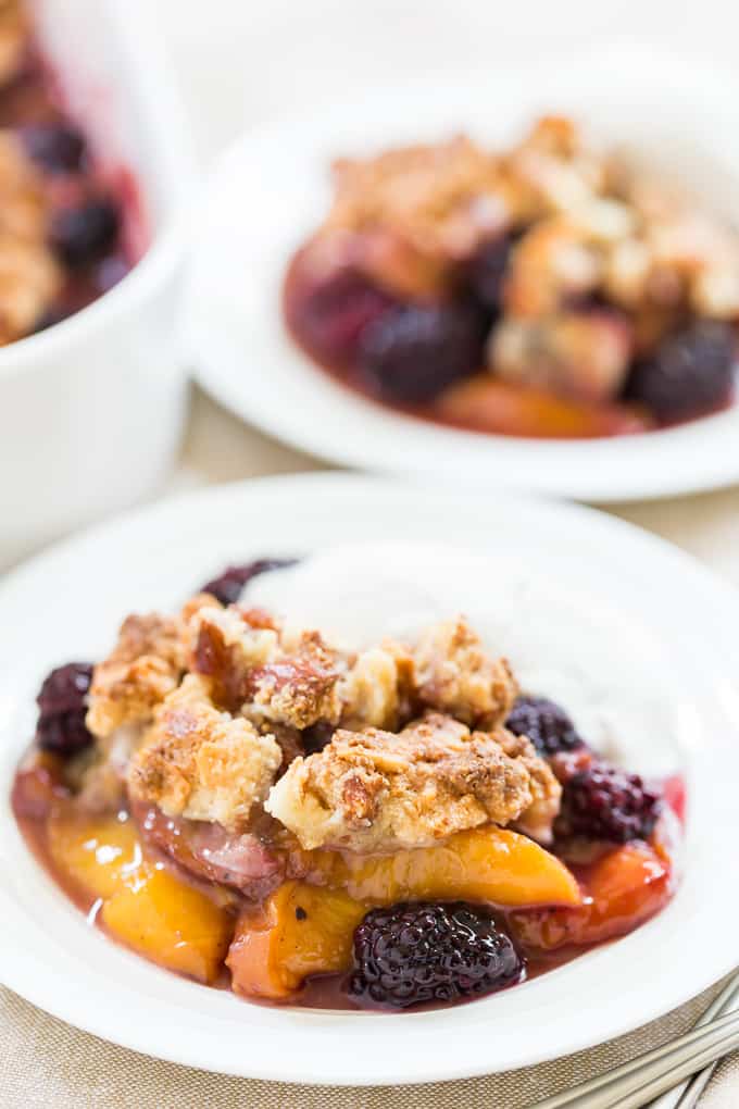 Blackberry Cardamom Peach Crisp | Get Inspired Everyday!