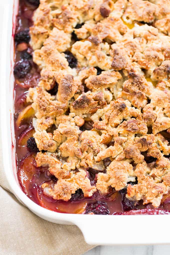 Blackberry Cardamom Peach Crisp | Get Inspired Everyday!