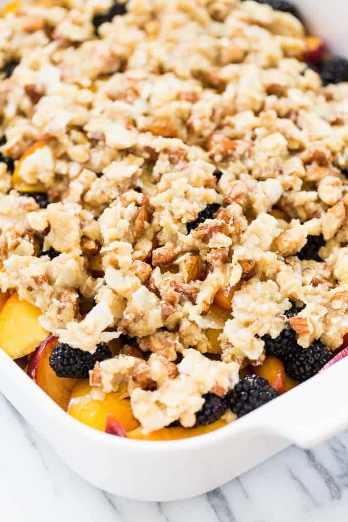 Blackberry Cardamom Peach Crisp | Get Inspired Everyday!