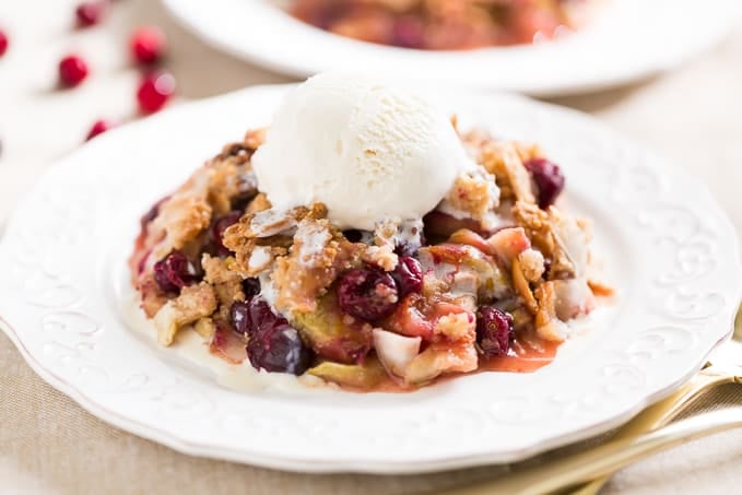 Cinnamon Cranberry Apple Crisp | Get Inspired Everyday!