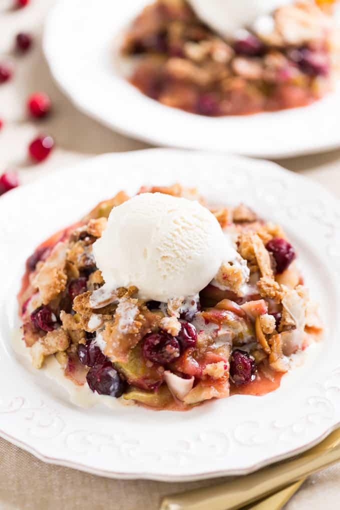 Cinnamon Cranberry Apple Crisp | Get Inspired Everyday!