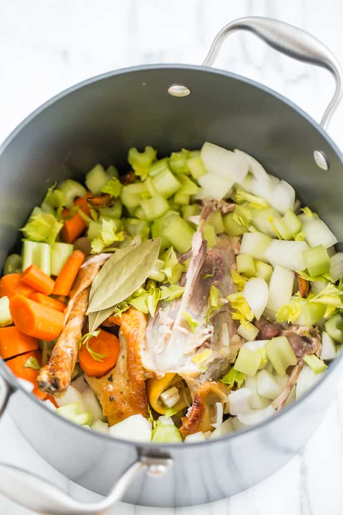 How to Make Homemade Chicken or Turkey Stock | Get Inspired Everyday!