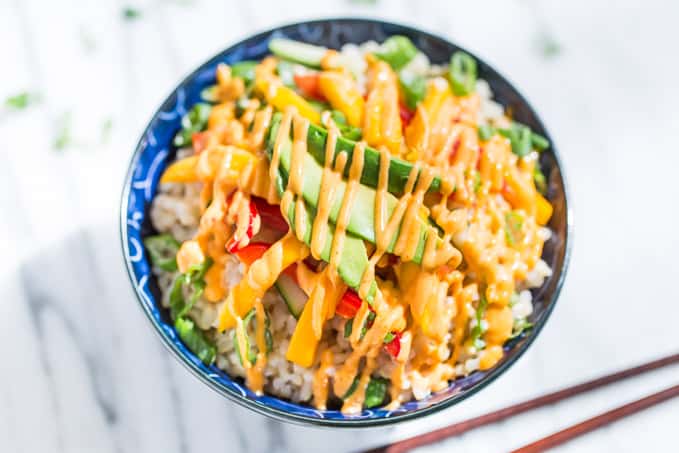 Mango Veggie Sushi Bowls with Sriracha Mayo | Get Inspired Everyday!