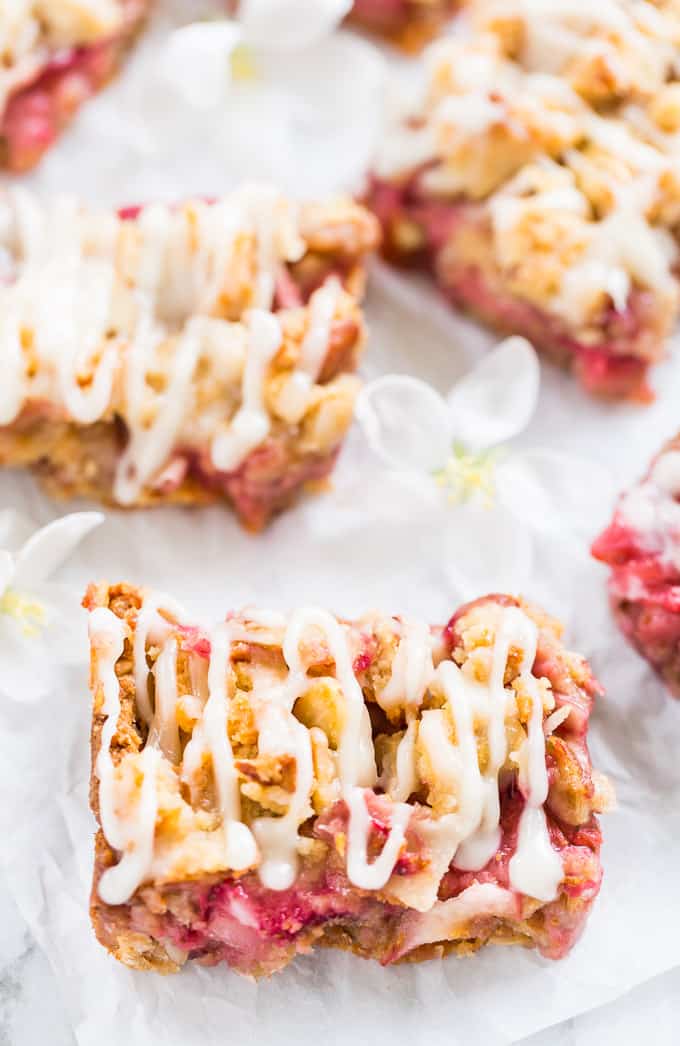 Strawberry Shortbread Bars | Get Inspired Everyday!