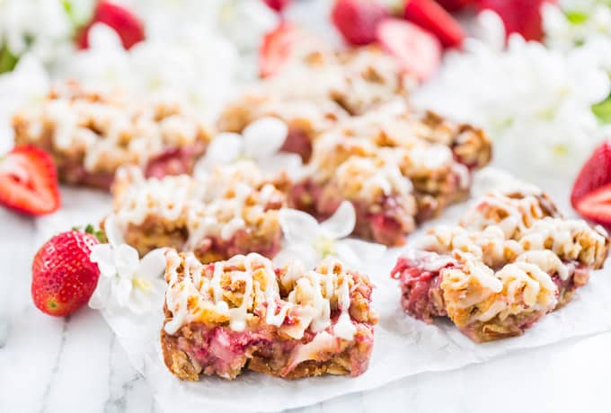 Strawberry Shortbread Bars | Get Inspired Everyday!