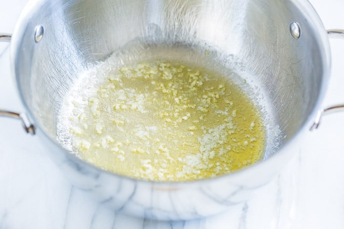 Creamy One Pot Caprese Pasta | Get Inspired Everyday!