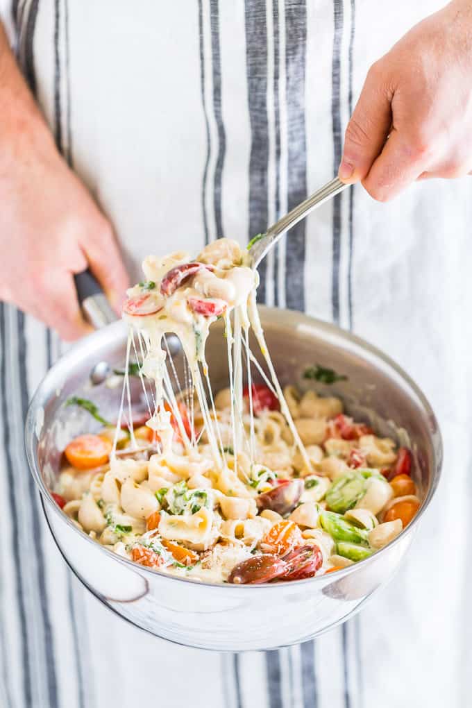 Creamy One Pot Caprese Pasta | Get Inspired Everyday!