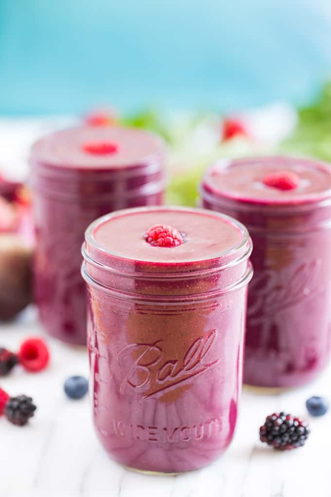 Glowing Berry Beet Smoothie | Get Inspired Everyday!