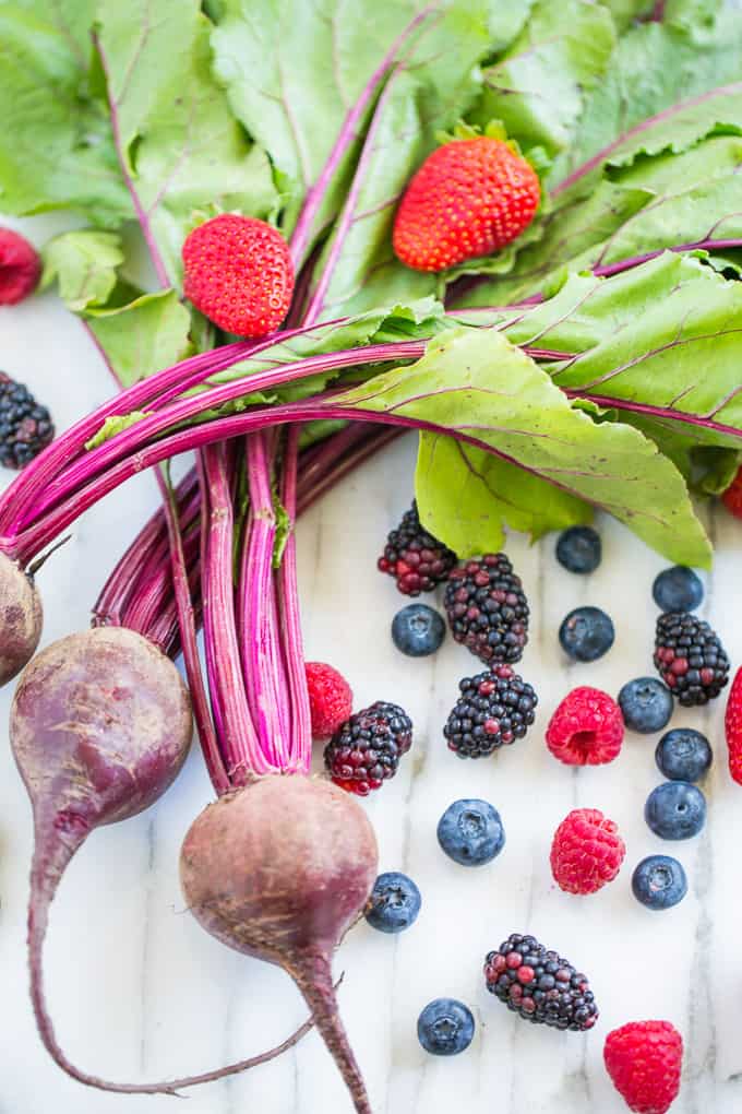 Glowing Berry Beet Smoothie | Get Inspired Everyday!