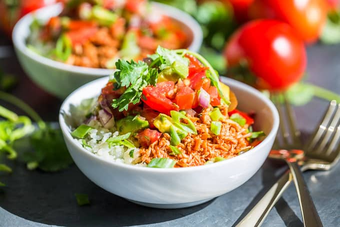 Chipotle Chicken Taco Bowls | Get Inspired Everyday!