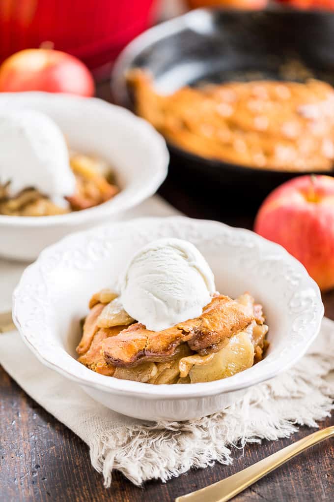Apple Pie Skillet Cake | Get Inspired Everyday!
