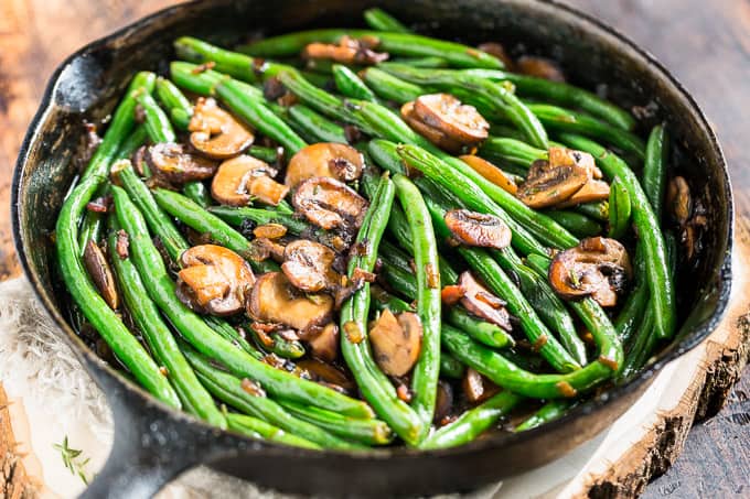 Green Beans with Bacon Mushroom Sauce | Get Inspired Everyday!