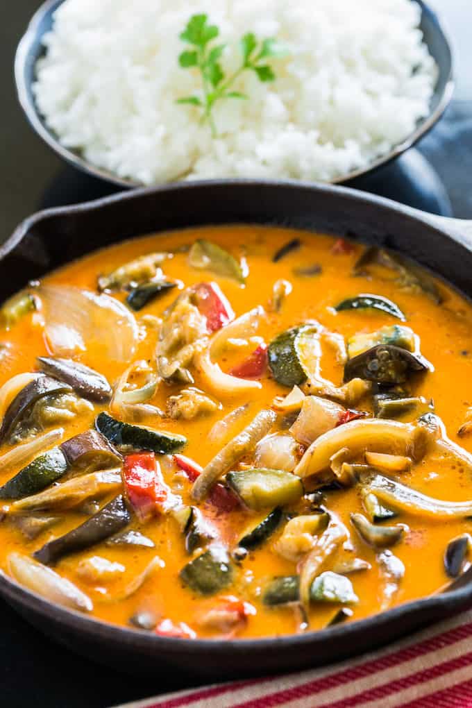 Easiest Roasted Veggie Thai Curry | Get Inspired Everyday!