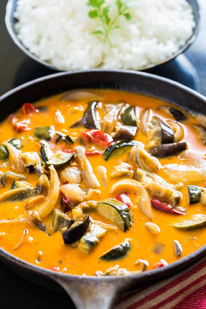 Easiest Roasted Veggie Thai Curry | Get Inspired Everyday!