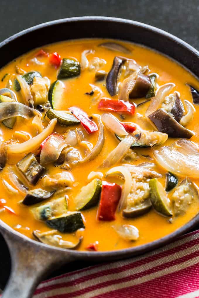Easiest Roasted Veggie Thai Curry | Get Inspired Everyday!