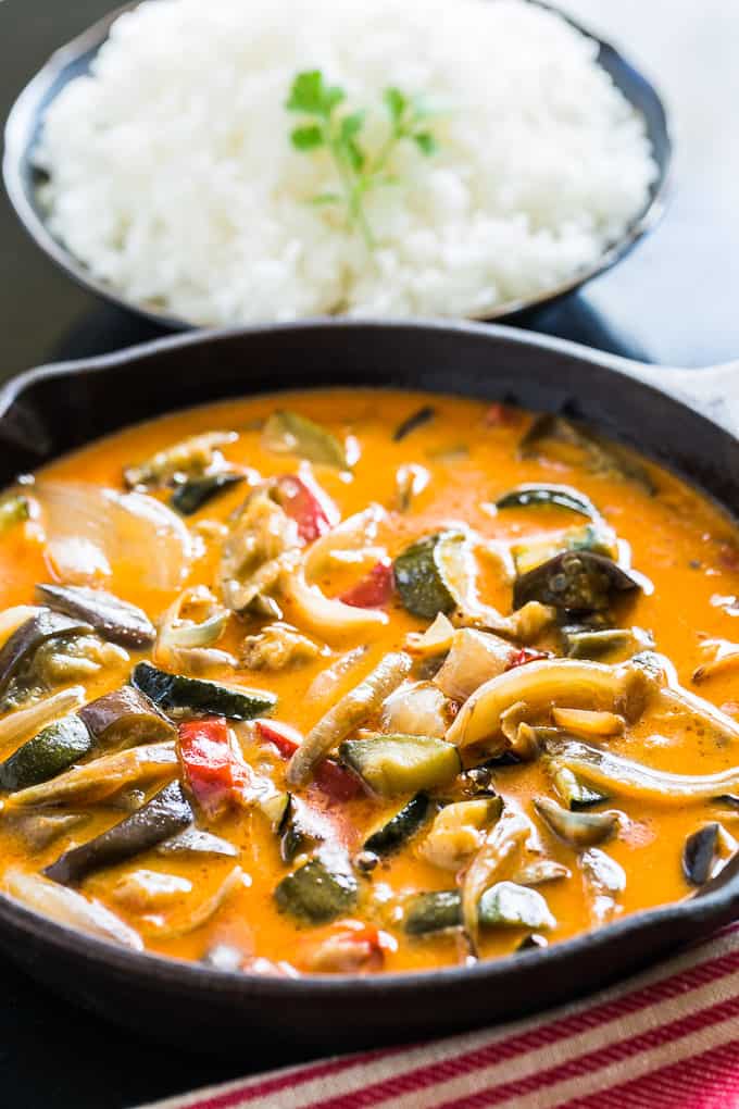 Easiest Roasted Veggie Thai Curry | Get Inspired Everyday!