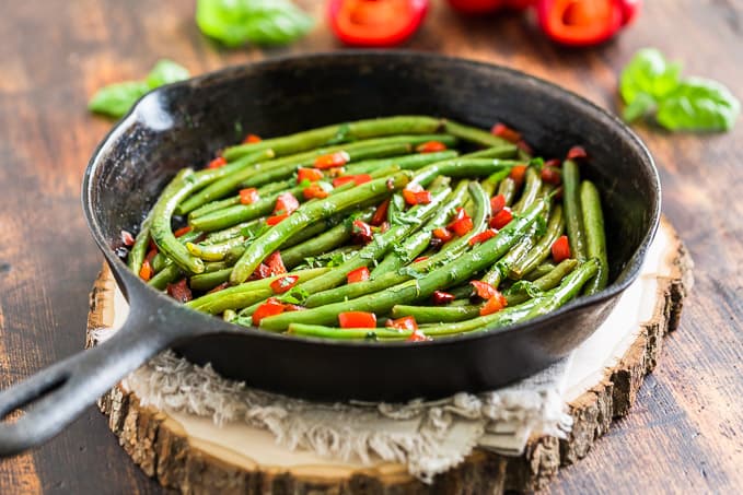 Balsamic Glazed Red Pepper Green Beans | Get Inspired Everyday!
