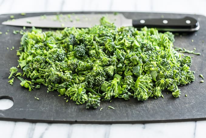 Healthy Broccoli Salad with Creamy Avocado Dressing | Get Inspired Everyday!