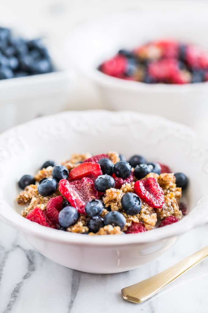 Homemade Grain Free Rawnola Cereal | Get Inspired Everyday!