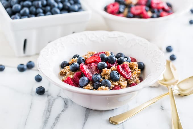 Homemade Grain Free Rawnola Cereal | Get Inspired Everyday!