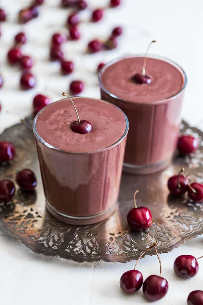 Chocolate Covered Cherry Smoothie | Get Inspired Everyday!