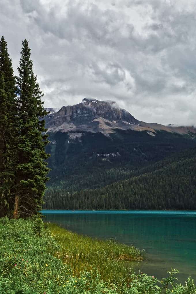 Emerald Lake in Yoho National Park | Get Inspired Everyday!