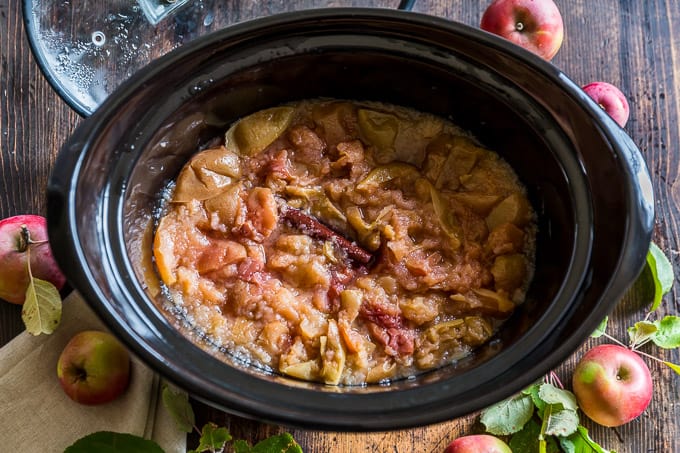 Crockpot Applesauce | Get Inspired Everyday!