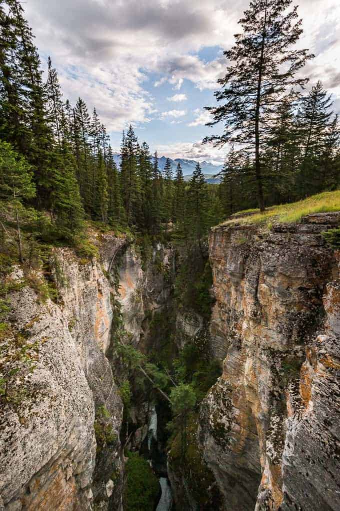 Maligne Canyon Loop Trail | Get Inspired Everyday!